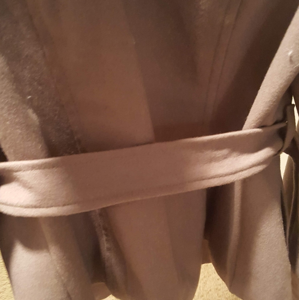 Coat - Picture 2 of 3